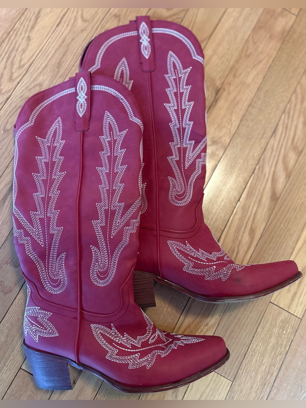 Women's Red Western Embroidered Cowboy Boots